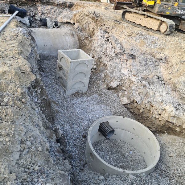 POSA TUBAZIONI E ASFALTATURA POSA TUBAZIONI E ASFALTATURA