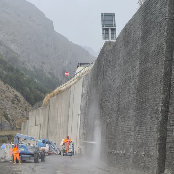 RISANAMENTO MURO ROCHEMOLLE RISANAMENTO MURO ROCHEMOLLE