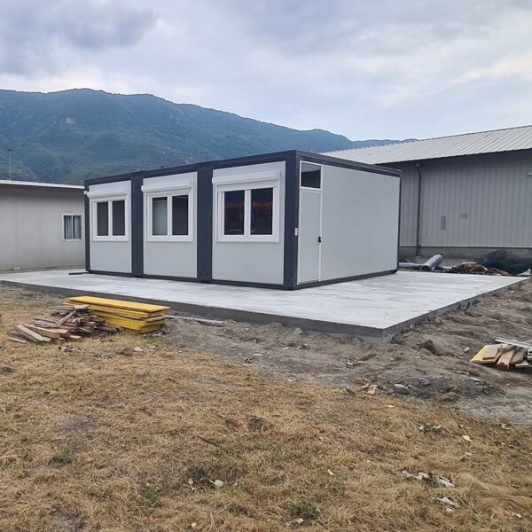 BASAMENTO IN CEMENTO UFFICI BASAMENTO IN CEMENTO UFFICI