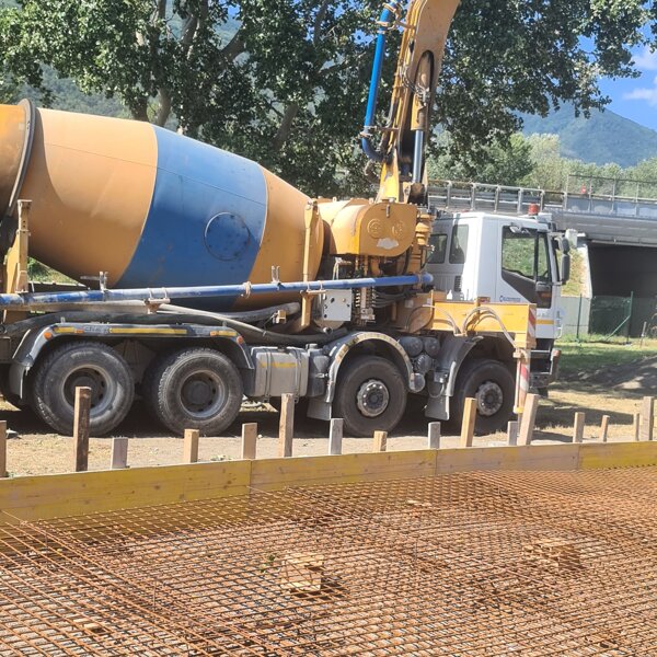 BASAMENTO IN CEMENTO UFFICI BASAMENTO IN CEMENTO UFFICI