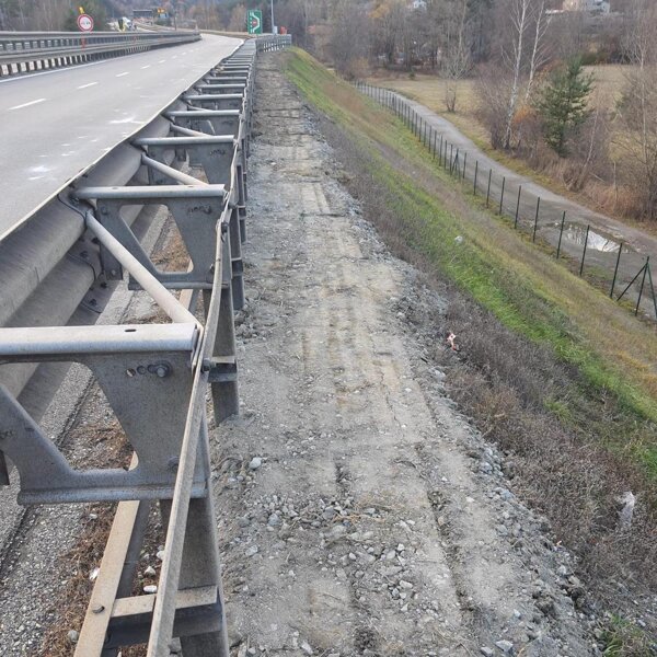 RIFACIMENTO TERRAPIENO AUTOSTRADALE A32 RIFACIMENTO TERRAPIENO AUTOSTRADALE A32