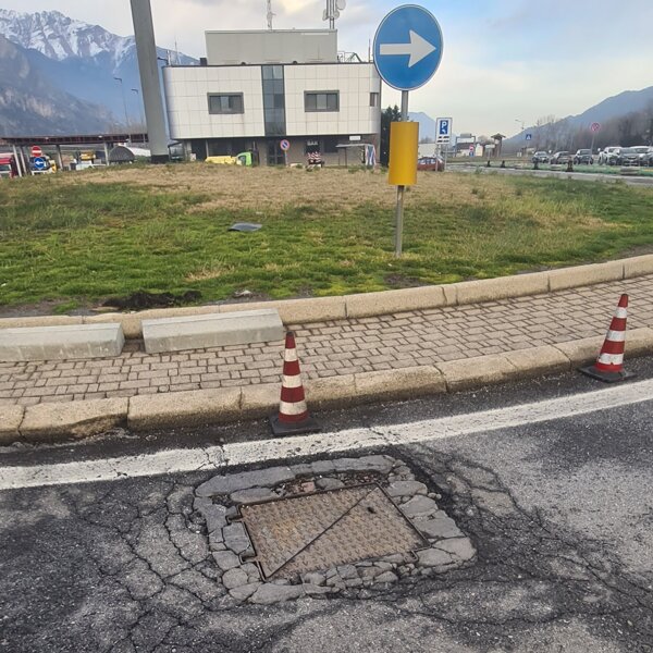 RISANAMENTO POZETTI STRADALI RISANAMENTO POZETTI STRADALI