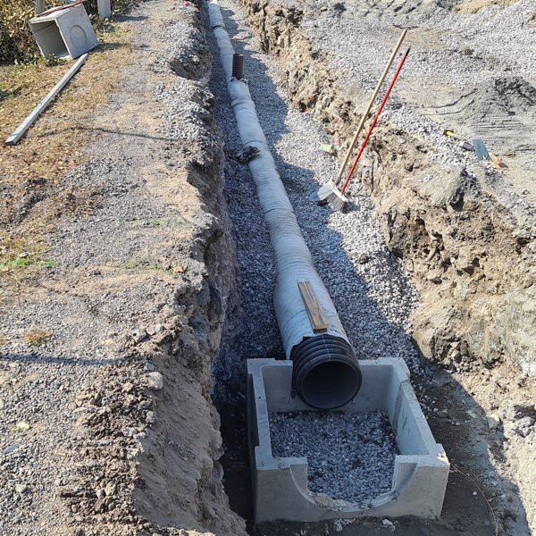 POSA TUBAZIONI E ASFALTATURA POSA TUBAZIONI E ASFALTATURA