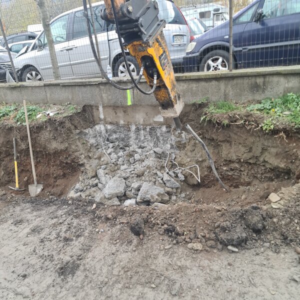 POSA TUBAZIONI E ASFALTATURA POSA TUBAZIONI E ASFALTATURA