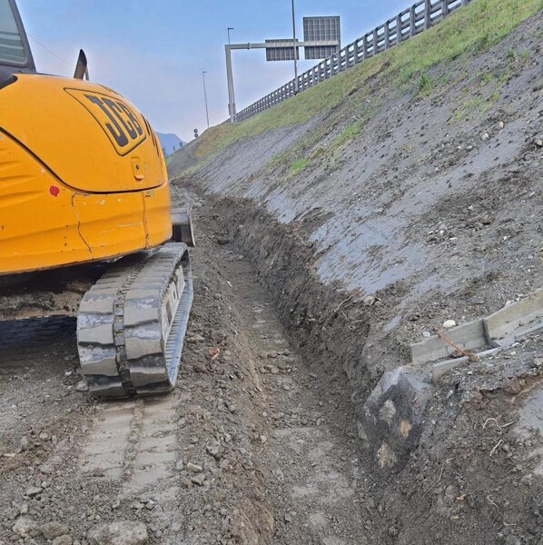 RIFACIMENTO TERRAPIENO AUTOSTRADALE A32 RIFACIMENTO TERRAPIENO AUTOSTRADALE A32