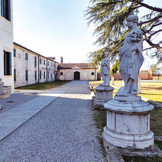 178f32d9-4093-4f71-b90f-70ee0bdac0b8