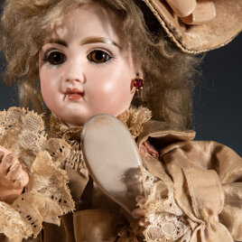 La damina che si incipria La damina che si incipria