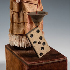 La bambola giocoliera La bambola giocoliera