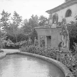 Il giardino Bruno Lattes e amici nel giardino della villa