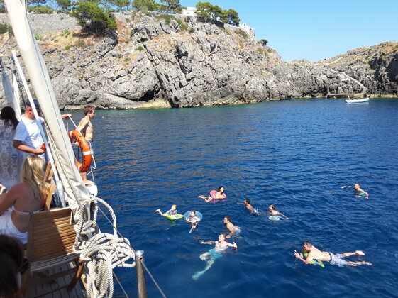 3b2070a7-6064-4a05-a01f-5997afd727d3