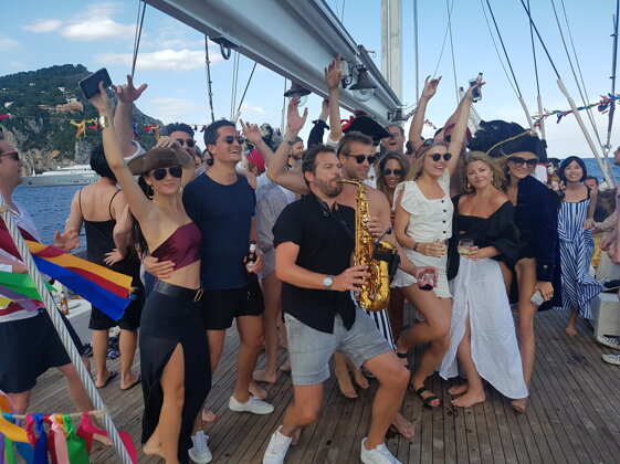 2cb17e52-e5d3-4965-9ae0-d865e2a00cdc 2cb17e52-e5d3-4965-9ae0-d865e2a00cdc