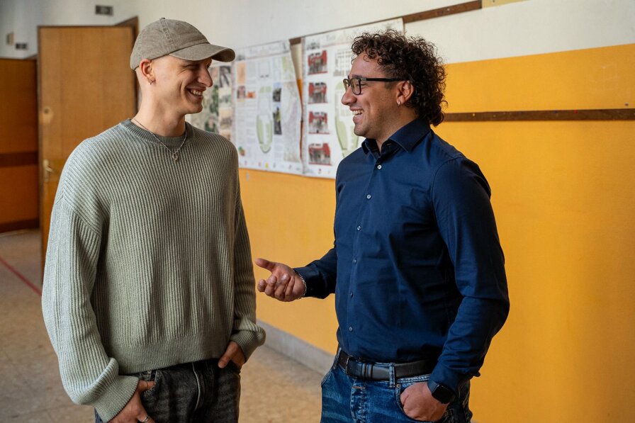 photo-2025-11-25-11-14-40.jpeg photo-2025-11-25-11-14-40.jpeg