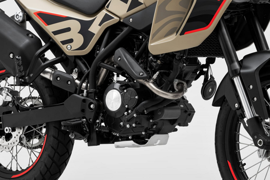 benelli_bkx125_dett-motore-hd