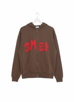 felpa-marrone-ricamo-rosso-cucito-a-mano