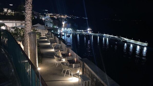 ce8816b5-59c2-4d7e-831e-5860db4be235