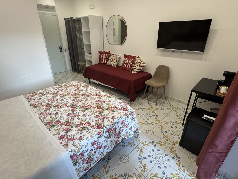 4c53fc83-5676-482b-823b-861daae5e4b6 4c53fc83-5676-482b-823b-861daae5e4b6