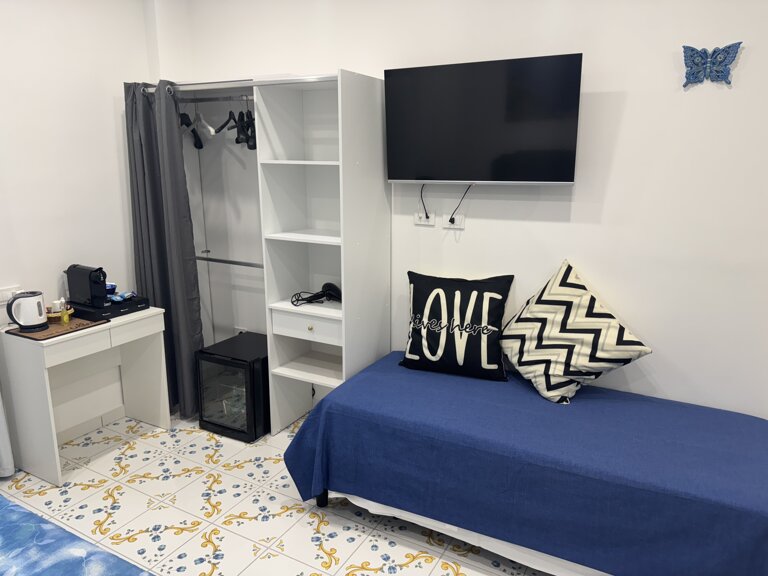 7cefb8f9-6b47-4440-8905-37a86f67edd7 7cefb8f9-6b47-4440-8905-37a86f67edd7