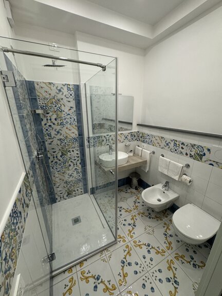 img_3569.jpeg img_3569.jpeg