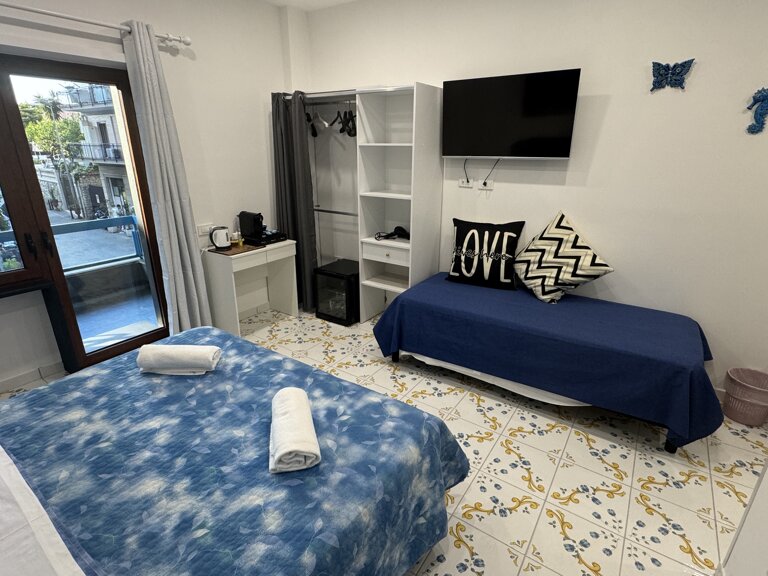 a09f4969-e010-4137-82df-d22a1f4f52c8 a09f4969-e010-4137-82df-d22a1f4f52c8