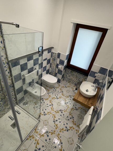 c4d2b5bb-f3a2-4089-bb8f-b171cba3b9f1 c4d2b5bb-f3a2-4089-bb8f-b171cba3b9f1