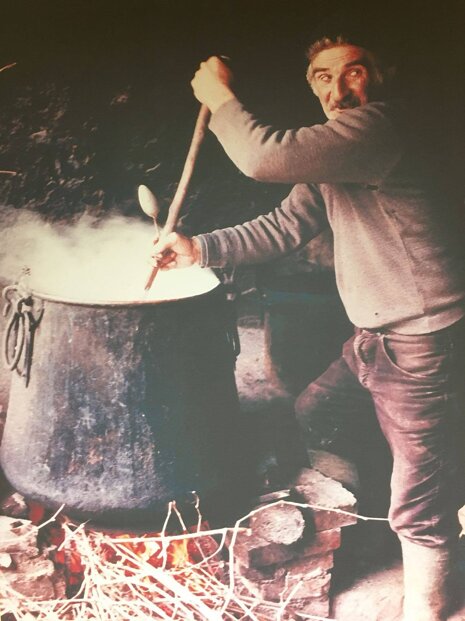 e84af774-81a4-4509-ad5c-4168f416d1e0