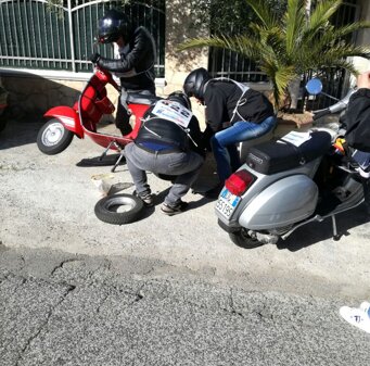 raid terra dei Borboni 29-30 aprile 1 maggio squadra corse raid terra dei Borboni 29-30 aprile 1 maggio squadra corse