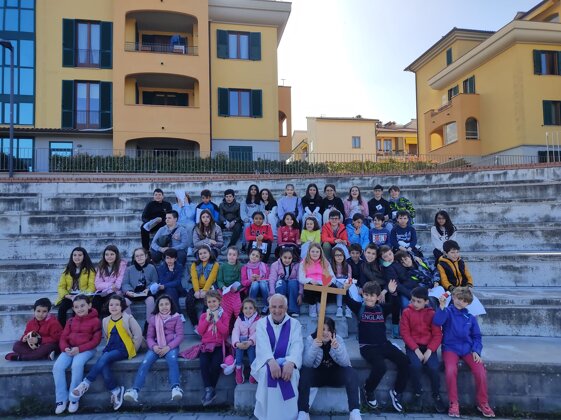 a9044634-f7aa-4aed-a273-0fba0c06acfc