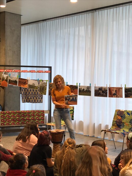 5bc92b97-6557-4deb-a6d1-cbc09663356d