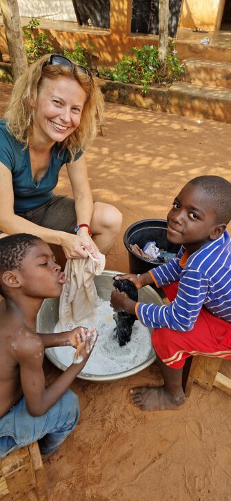 ba3bde0e-3f4a-41f0-91a5-69e3b8e87566