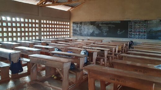 afcb6b13-e32f-4781-bdad-68455f91184a