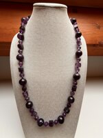 collana-con-pietre-dure-di-ametista-di-alta-qualita