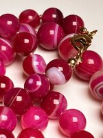 collana-con-pietre-dure-di-agata-fucsia