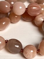 collana-con-pietre-dure-di-pietra-di-luna