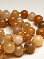 collana-con-pietre-dure-di-giada-varie-sfumature-di-giallo