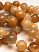 collana-con-pietre-dure-di-giada-varie-sfumature-di-giallo