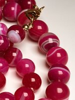collana-con-pietre-dure-di-agata-fucsia