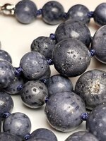 collana-con-pietre-blue-coral-naturali