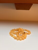 collana-con-pietre-dure-di-giada-gialla