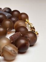 collana-con-pietre-dure-di-agata-e-quarzo