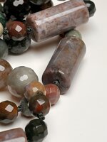 collana-con-pietre-dure-di-agata-indiana