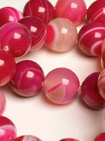 collana-con-pietre-dure-di-agata-fucsia
