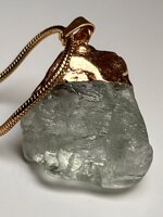 catenella-in-acciaio-placcato-oro-con-pendente