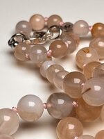 collana-con-pietre-dure-di-agata-cherry-e-pendente