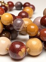 collana-con-pietre-dure-di-mokaite