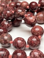 collana-con-pietre-dure-di-eudialyte