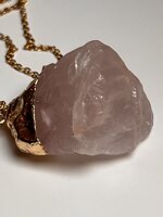 catenella-in-acciaio-placcato-oro-con-pendente