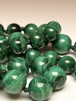 collana-con-pietre-dure-di-malachite