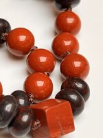 collana-con-pietre-dure-di-diaspro-rosso-e-brecciato