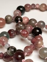 collana-con-pietre-dure-di-tormalina-di-eccellente-qualita