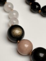 collana-con-pietre-dure-di-onice-pietra-di-luna-e-ossidiana-gold